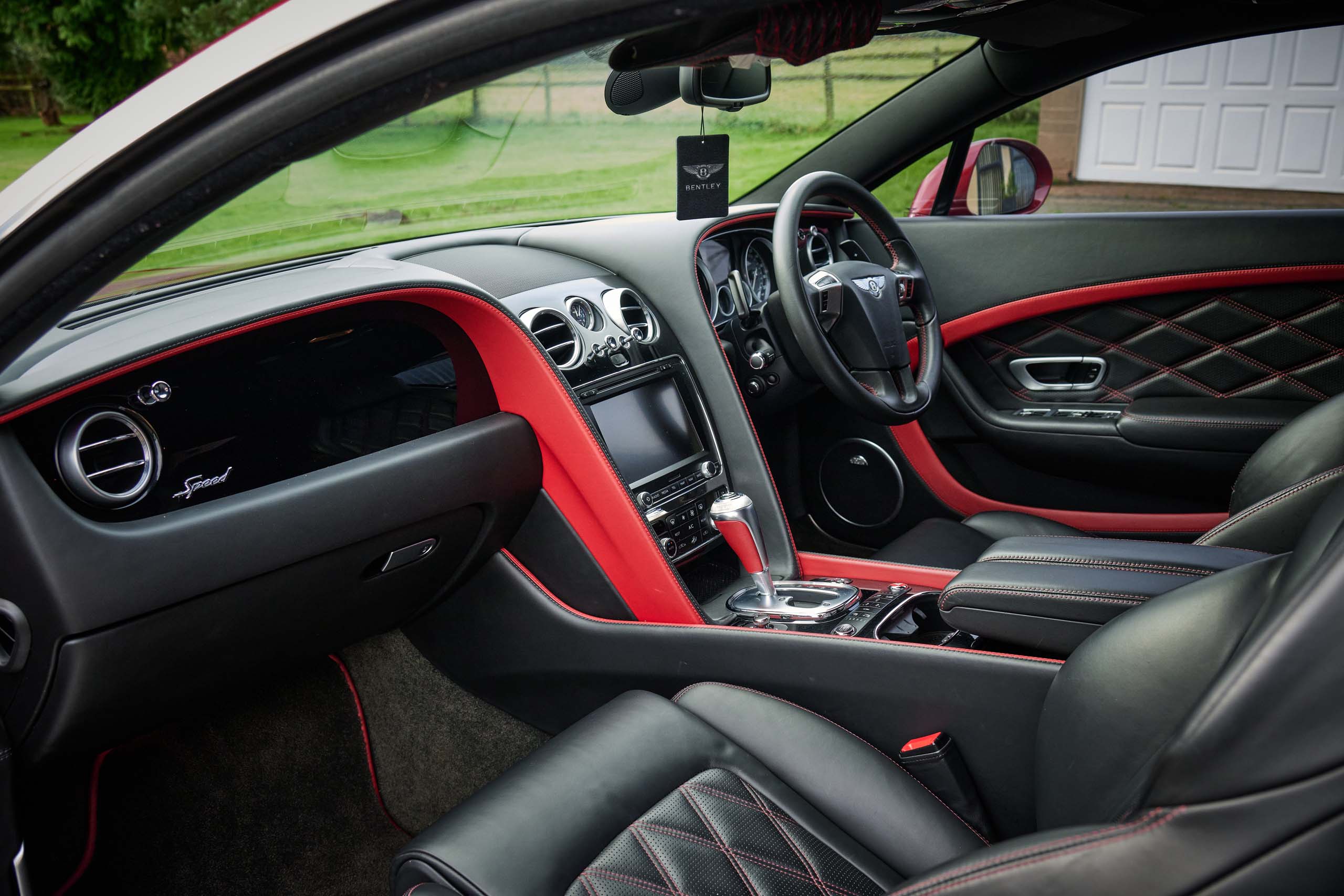Bentley interior by Matthew Brown Photography